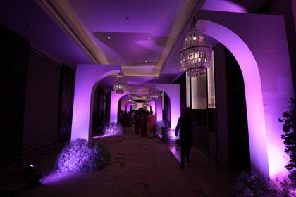 Gate / Entrance and Aisle / Walkway — Reception decor — Westin